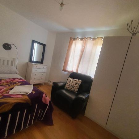 Art Double Bed Room Edgware Esterno foto