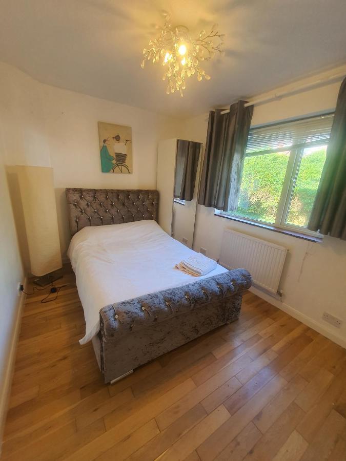 Art Double Bed Room Edgware Esterno foto