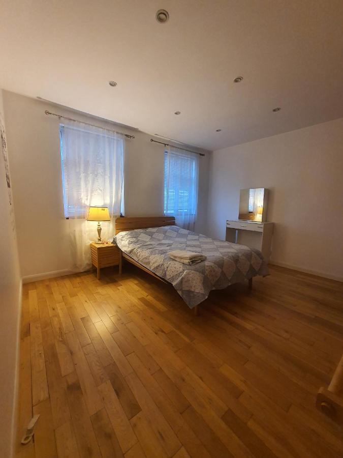 Art Double Bed Room Edgware Esterno foto